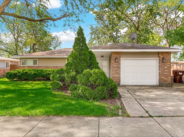 431 Lakewood Blvd, Park Forest, IL 60466