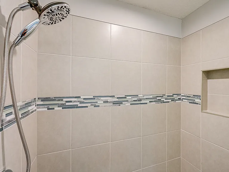 155 Chandler Dr — Photo 18