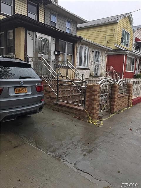 2nd image of 923 Schenectady Ave
