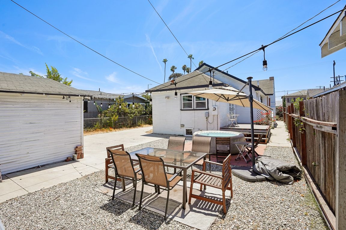 W Vernon Ave-S2507-029.jpg