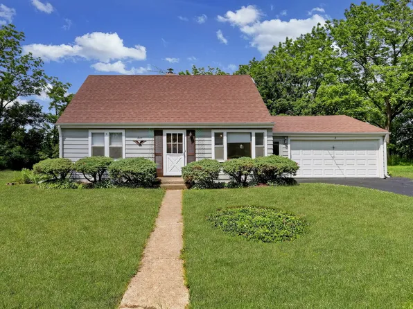 2 Eva Ter, Lake Bluff, IL 60044