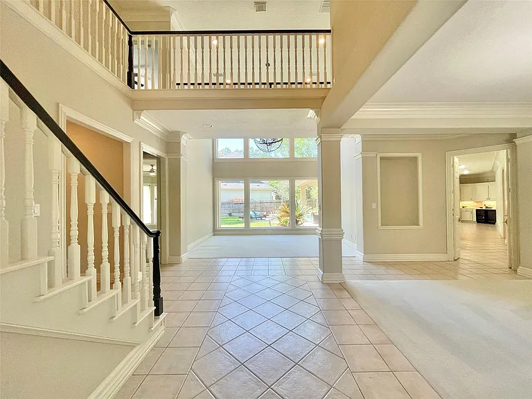 3 Maple Loft Pl — Photo 5