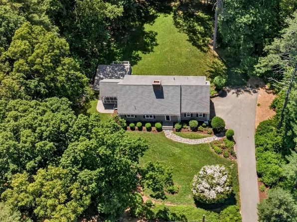 96 Draper Rd, Wayland, MA 01778