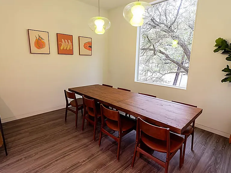 4904 S Shepherd Dr — Photo 18
