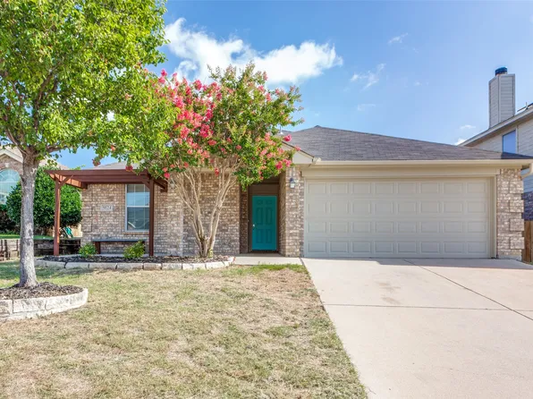 9124 Jason Dr, White Settlement, TX 76108