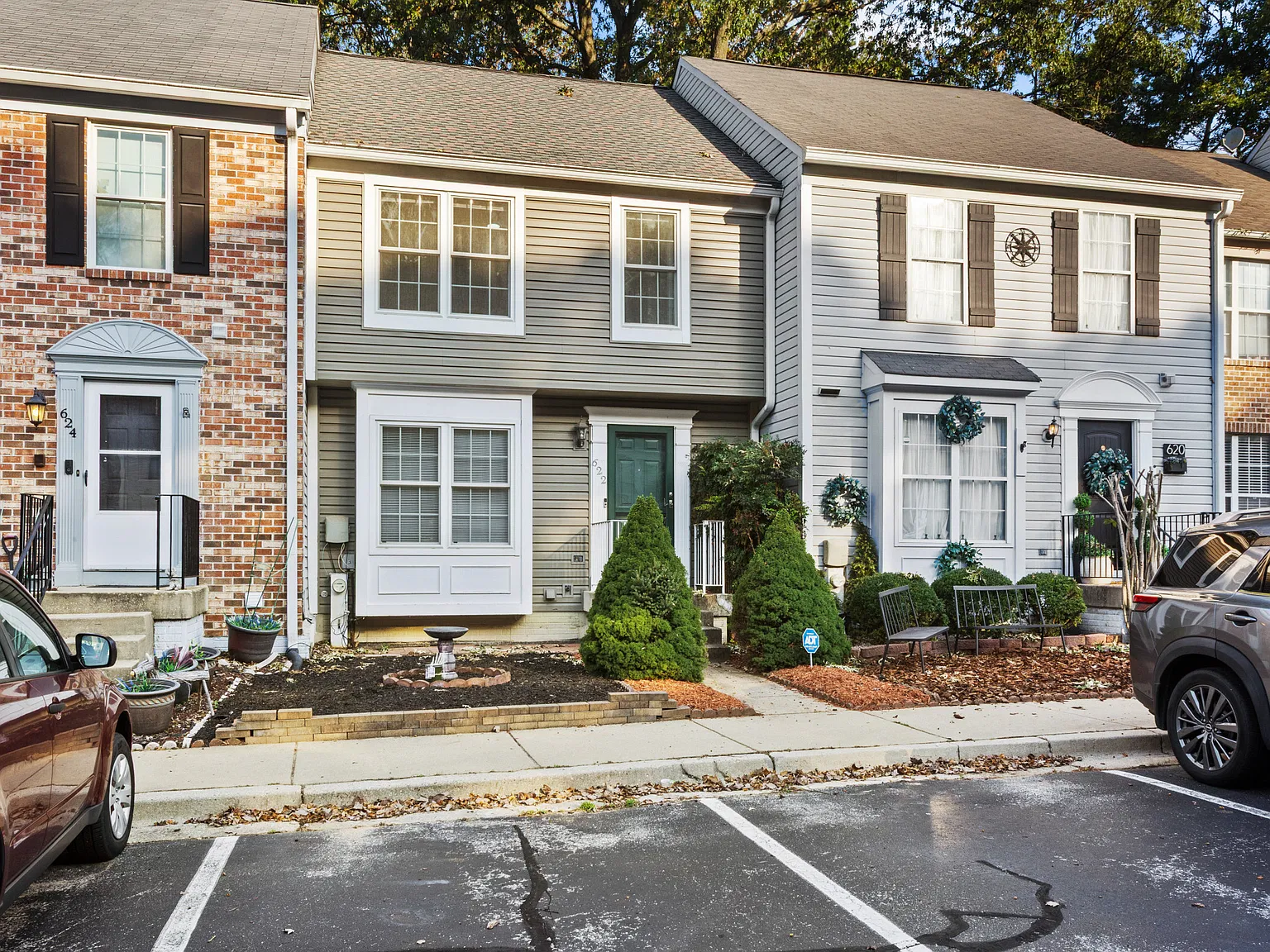 3 bed, 2.5 bath, 1824 sqft, $2,700 — Photo 3
