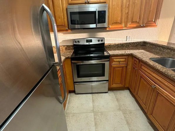 1545 Lake Crystal Drive #F, West Palm Beach, FL 33411