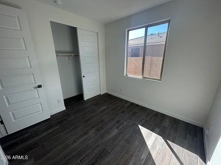 1626 E Evelyn St — Photo 11