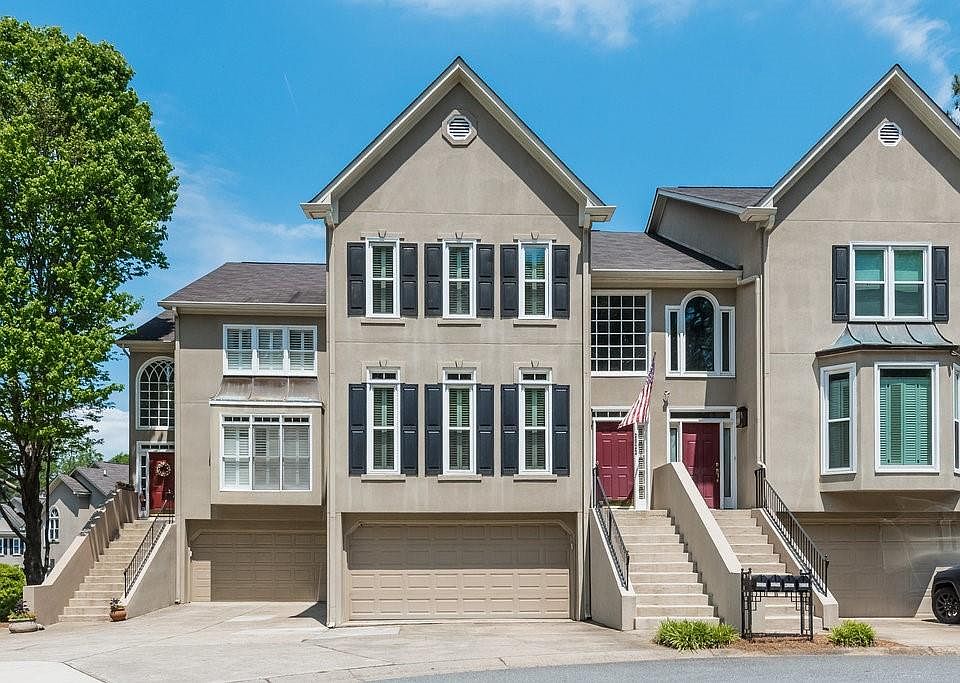 1st image of 2522 Oakwood Way SE