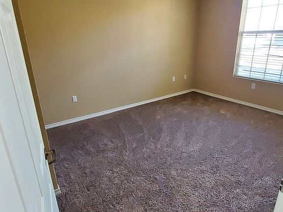 4th image of 3901 Sonoma Springs Ave APT 1016