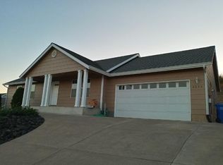4226 Melody Ln, Roseburg, OR