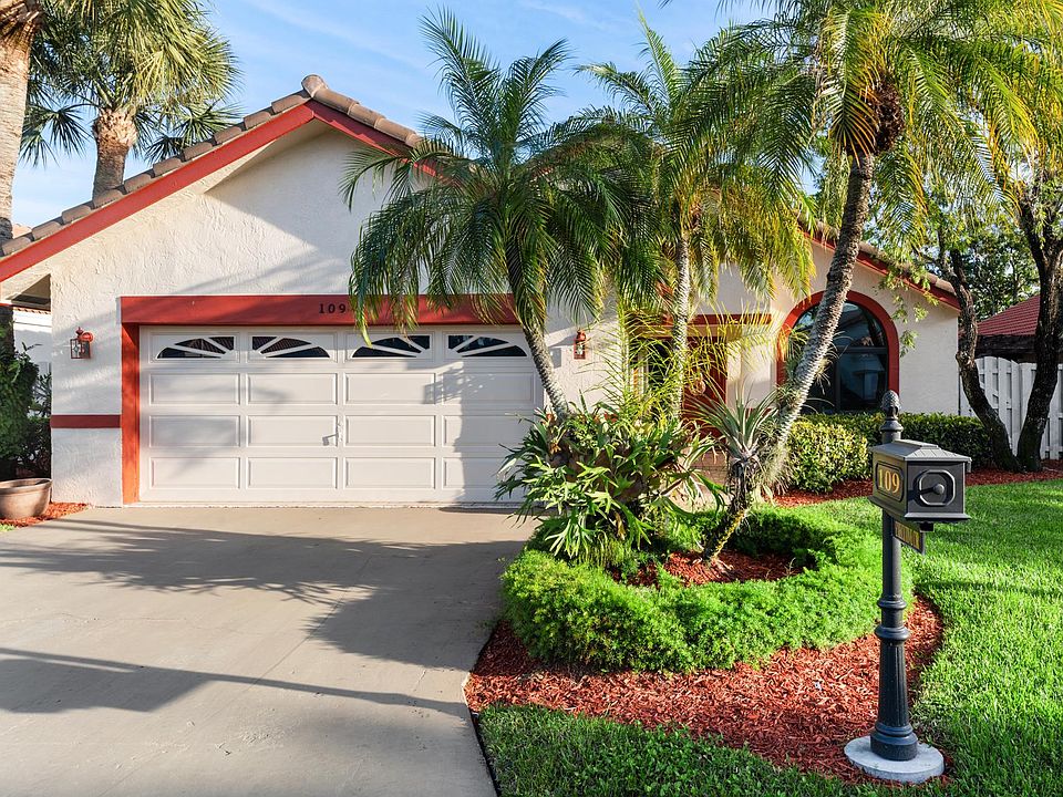 1st image of 109 Executive Cir