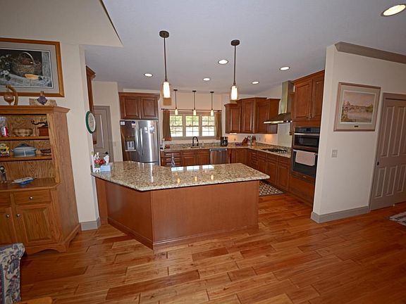 2nd image of 185 Trentwood Dr