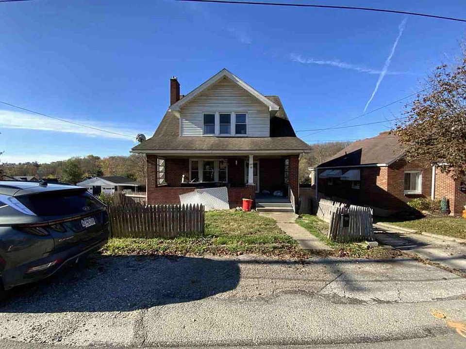 1st image of 253 N Main St