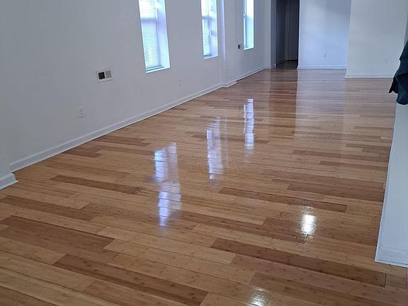 5th image of 5835 Arch St