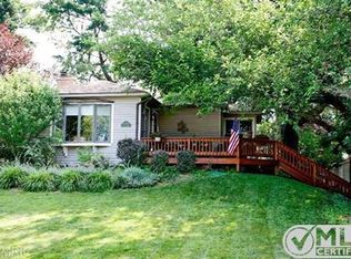 14850 Lakeshore Dr, Grand Haven, MI 49417