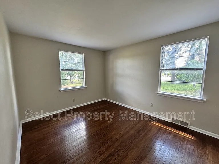 7515 Aboite Center Rd — Photo 13