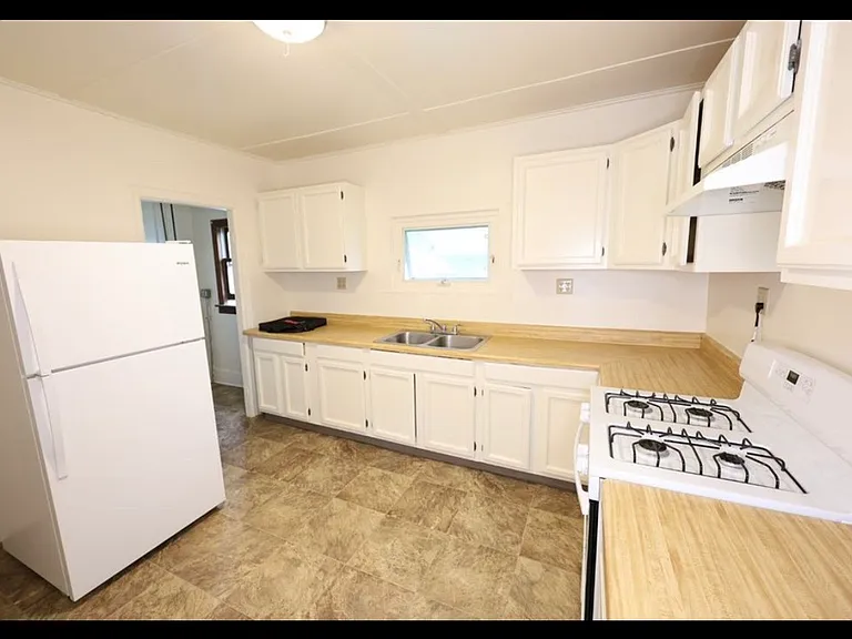 226 Davidson Ave #226 — Photo 2