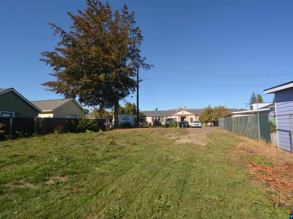 1758 Aguilas Ct NE, Salem, OR 97301