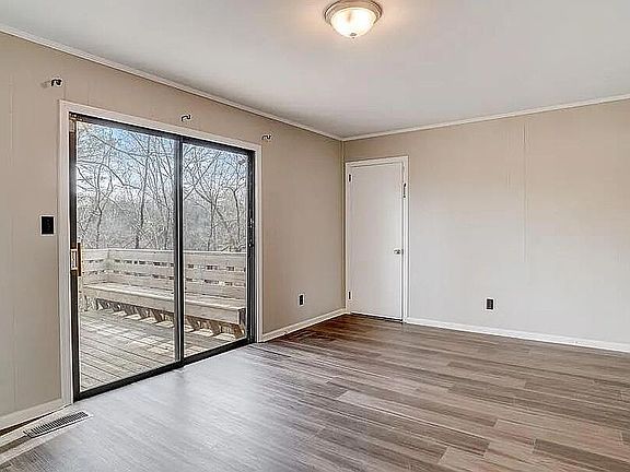 5th image of 1124 Jacque Cir
