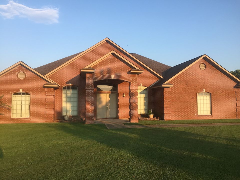 1st image of 9 Oakridge Dr