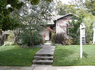 227 N Bowling Green Way, Los Angeles, CA 90049
