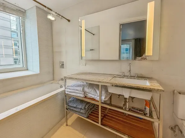 70 West 45th Street image 5 of 11