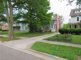 199 E College St, Oberlin, OH 44074