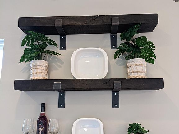 Kitchen shelving