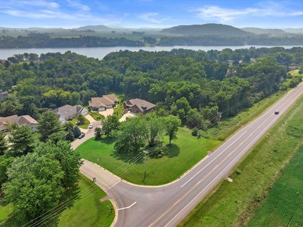 53561 Real Estate - 53561 Homes For Sale | Zillow