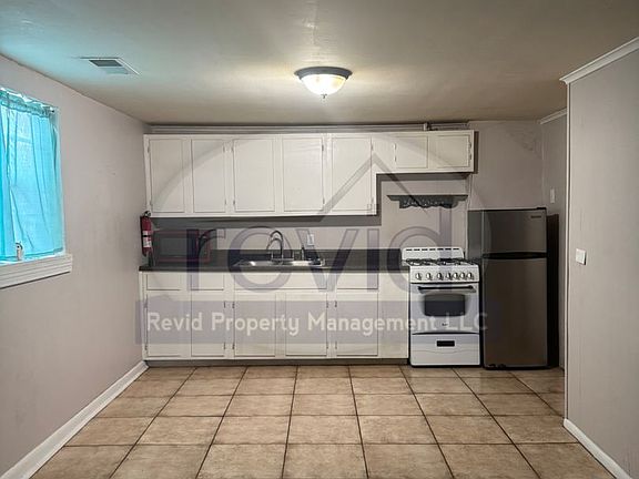 2nd image of 1267 Snowden Ave