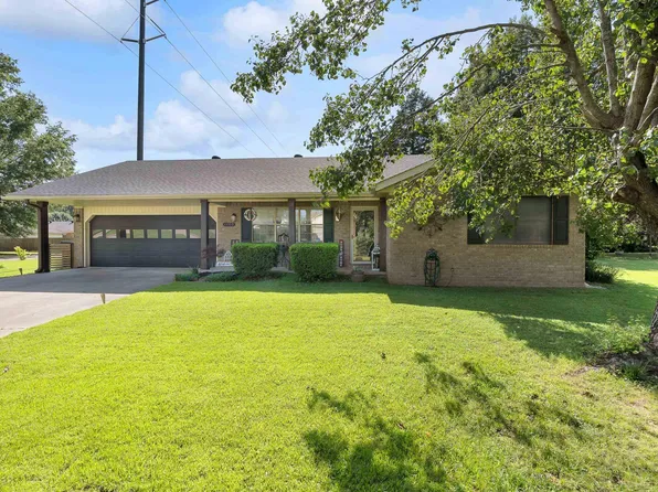 1400 Eric Dr, Paragould, AR 72450