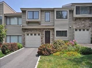 96 Lisa Dr, Northport, NY 11768