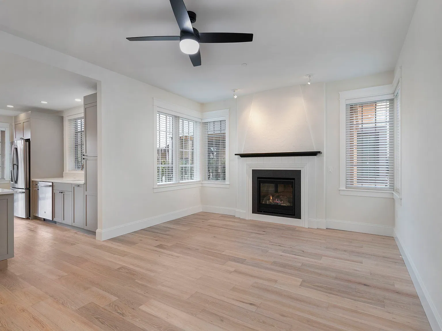 4617 Chardonnay Ln — Photo 3