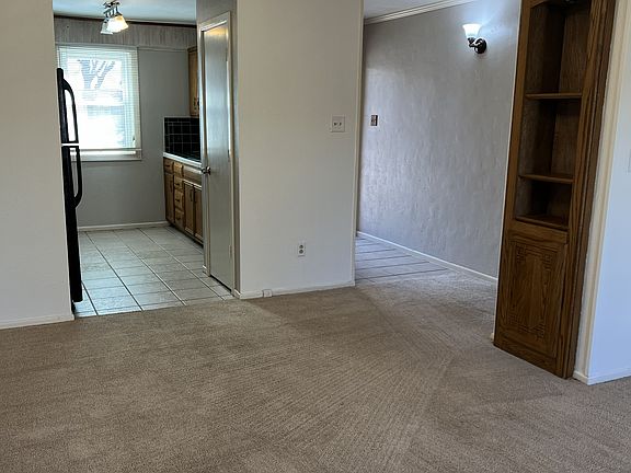4th image of 5754 38th St #5754