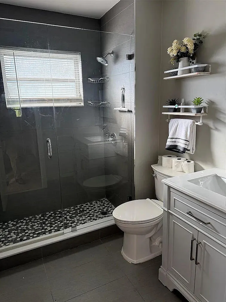 3 bed, 1.5 bath, 1400 sqft, $2,750 — Photo 3