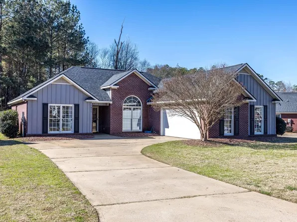 1911 Tranquil Ln, Phenix City, AL 36867