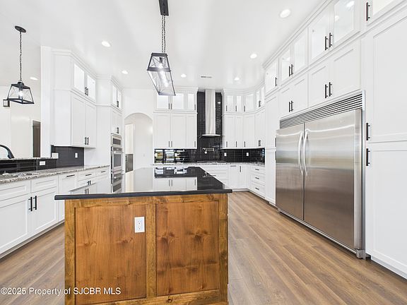 4th image of 20 Road 3627