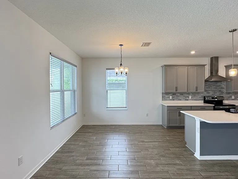 484 Old Windsor Way — Photo 13