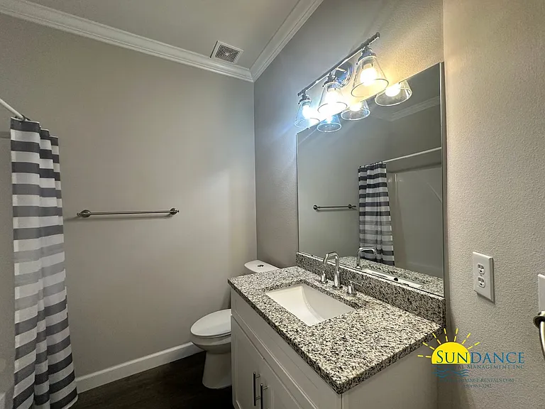 1811 Stable Ln — Photo 16