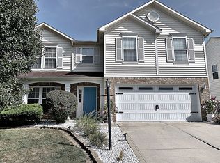 18814 Prairie Crossing Dr, Noblesville, IN 46062