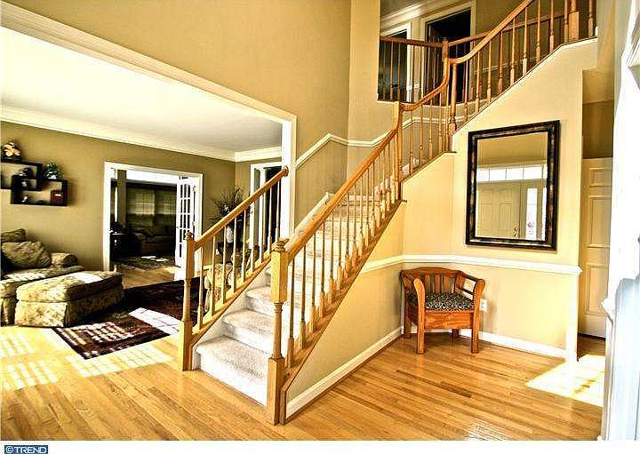 1st image of 15 Chestnut Dr