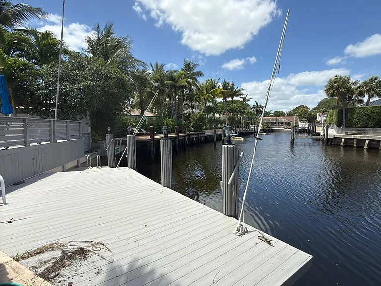 7331 NE Bay Cove Ct — Photo 6