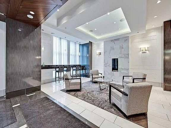 2nd image of 930 S 6th Ave SW #1901