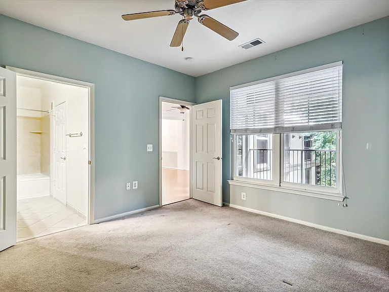 11800 Old Georgetown Rd #1424 — Photo 15