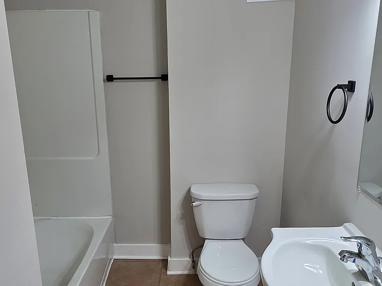 236 N Milton Ave — Photo 7