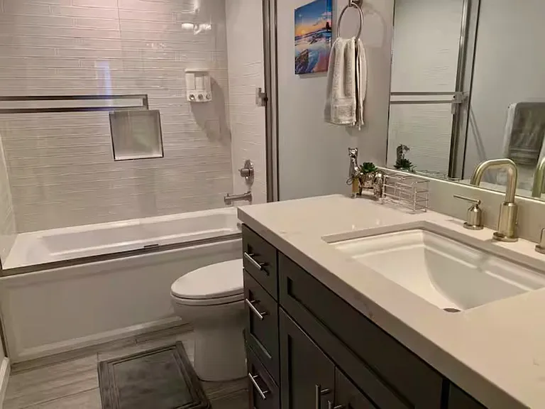 4034 Riviera Dr — Photo 17