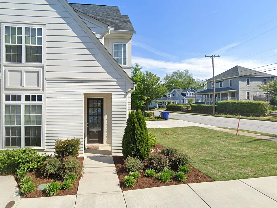 196 Silver Hill St