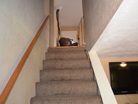4th image of 2009 S Claremont Ave