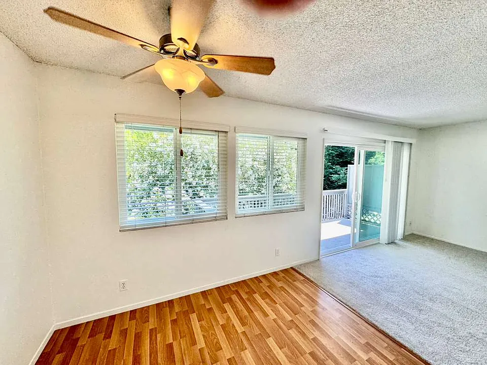 998 Ignacio Blvd #22